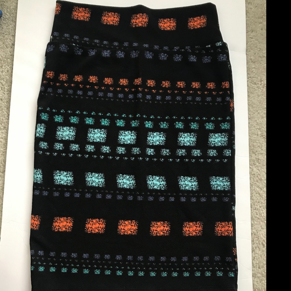 LuLaRoe Cassie Skirt - M